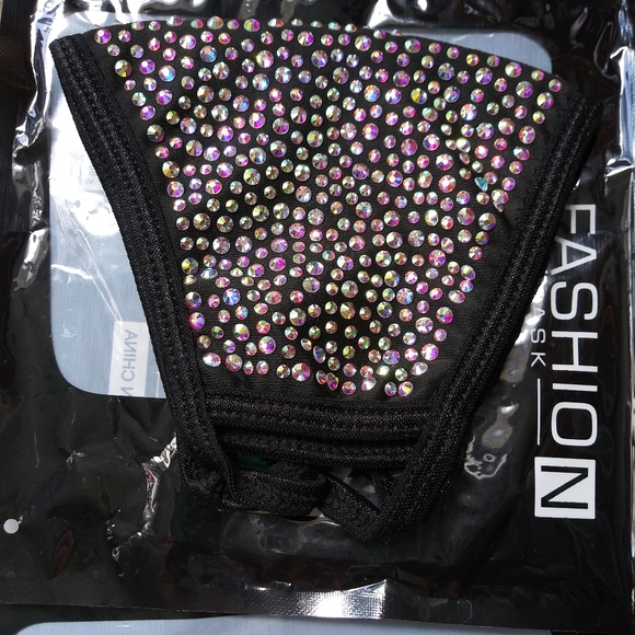 Face Mask - Picture 7 of 12